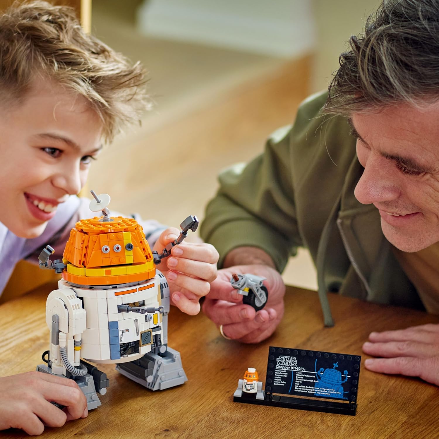 LEGO Star Wars Chopper (C1-10P) Droide Astromecânico 75416 — foto 3